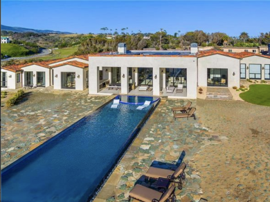 11,000 sq ft luxury Malibu Rental